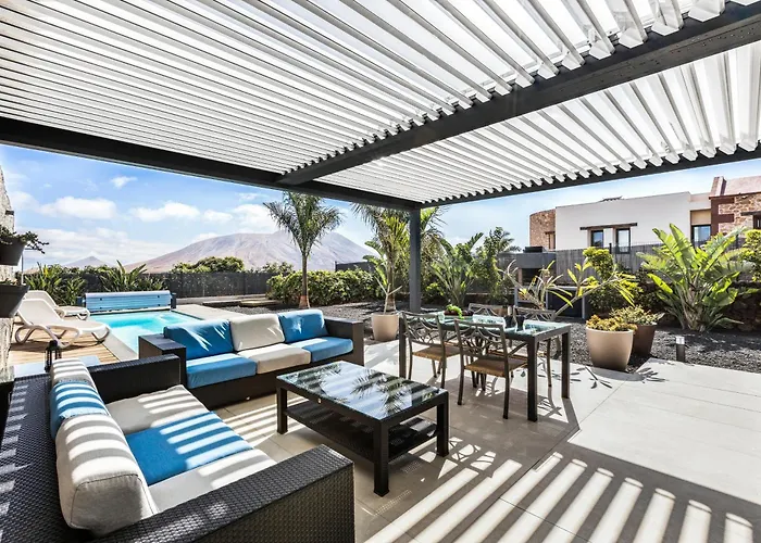 La Tabaiba- Bright Open Spaces, Private & Heated Pool בית נופש *