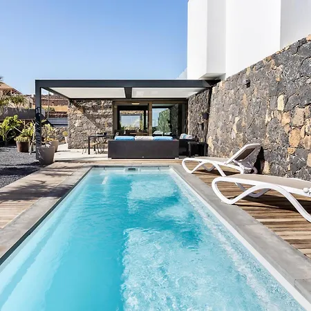 La Tabaiba- Bright Open Spaces, Private & Heated Pool 別荘